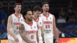 12 Dev Adam, Avrupa Basketbol Şampiyonası’nda ikide iki yaptı